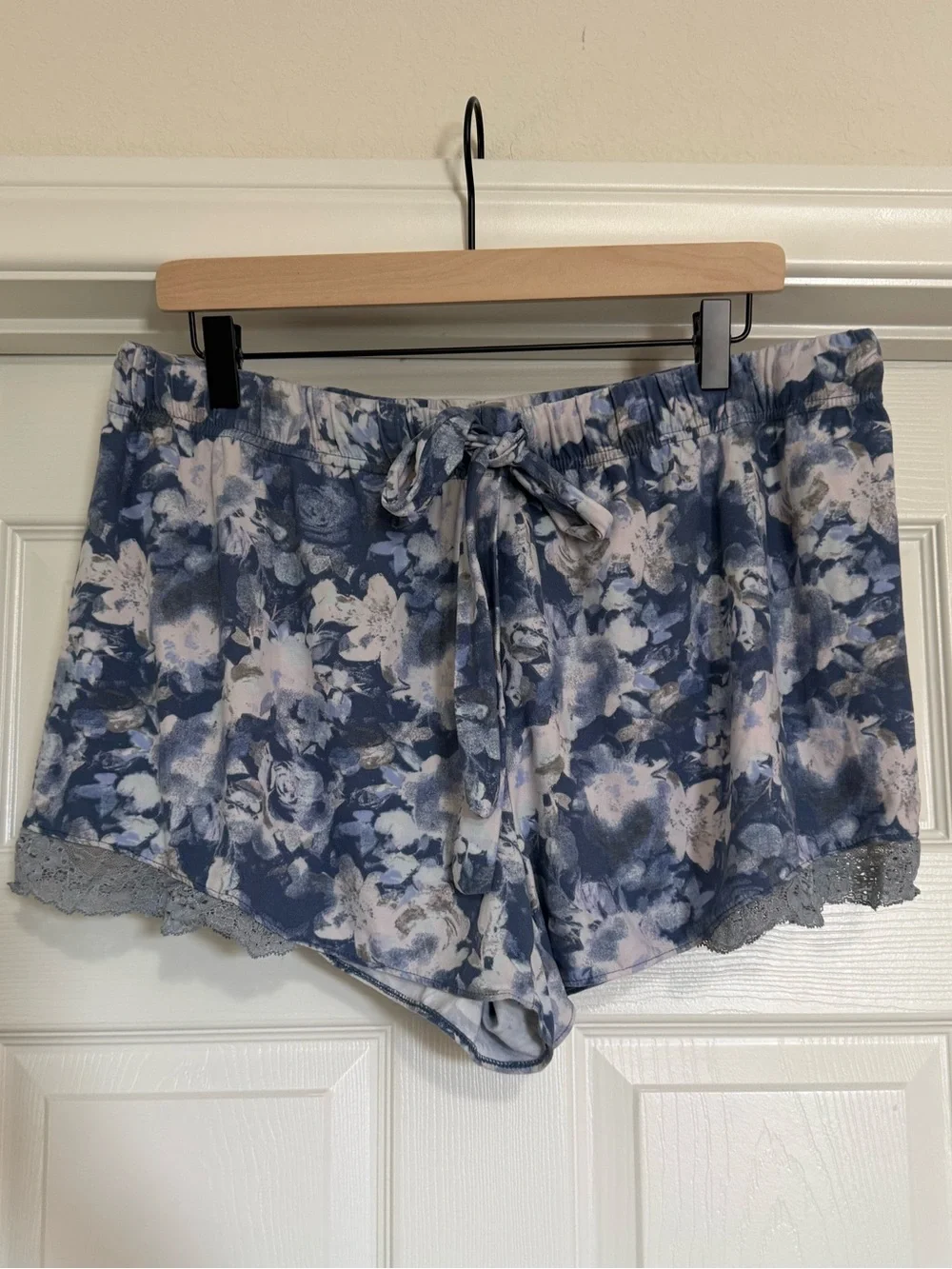 Jessica Simpson XL Floral Pajama Set Blue Gray Lace Trim Cami Shorts Sleepwear